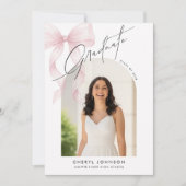 Elegant Pink Bow Photo Graduation Announcement 招待状 (正面)