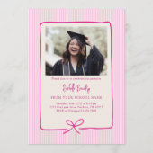 Elegant Pink Stripes Bow Frame Graduation Party 招待状 (裏面)