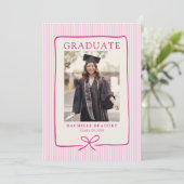 Elegant Pink Stripes Bow Frame Graduation Party 招待状 (スタンド正面)