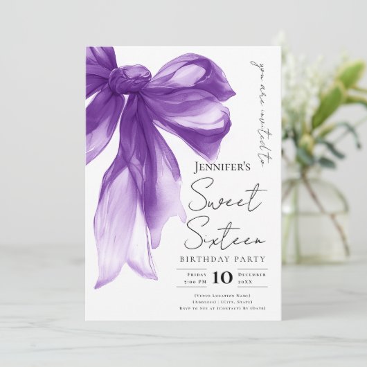 Elegant Purple Bow Coquette Script Sweet 16 Party  招待状 (スタンド正面)