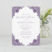 Elegant Purple Floral Lace Burlap Bridal Shower 招待状 (スタンド正面)