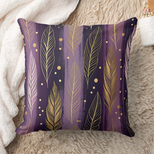 Elegant Purple Gold Feather Boho  クッション (ブランケット)