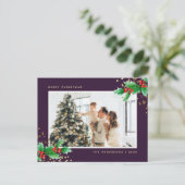 Elegant Purple Holly Photo Merry Christmas シーズンポストカード (スタンド正面)