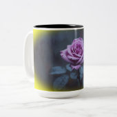 Elegant Purple Rose in the Rain Mug ツートーンマグカップ (正面左)