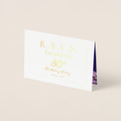 Elegant Purple Violets Floral 80th Birthday RSVP 箔カード (正面)