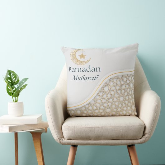 Elegant Ramadan Mubarak Throw Pillow クッション (椅子)