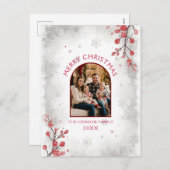 Elegant Red Berries Family Photo Christmas シーズンポストカード (正面/裏面)
