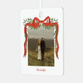 Elegant Red Bow with Greenery Photo Christmas メタルオーナメント (正面左)
