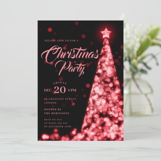 Elegant Red Winter Christmas Tree Holiday 招待状 (スタンド正面)