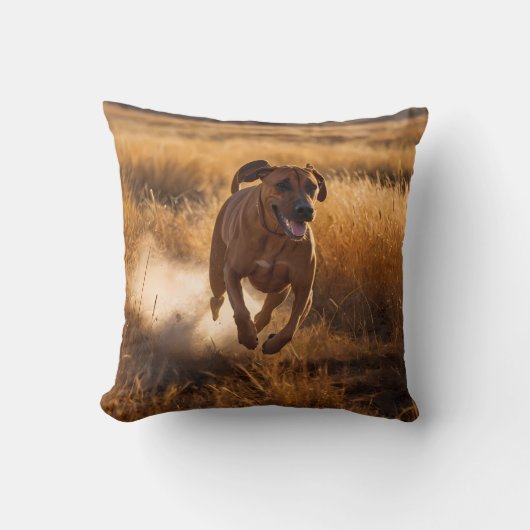 Elegant Rhodesian Ridgeback Throw Pillow クッション (正面)