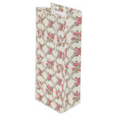 Elegant Rococo Revival Pink Floral & Beige Lattice ワインギフトバッグ (正面アングル)