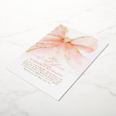 Elegant Romantic Soft Pink Bow Bridal Shower 箔招待状 (回転した状態)