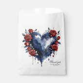 Elegant rose arrangement with golden foliage  フェイバーバッグ (正面)