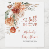 Elegant Rustic Wildflower Fall in Love Baby Shower ワインラベル (シングルラベル)
