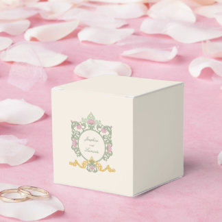 Elegant Sage Green and Gold Art Nouveau フェイバーボックス