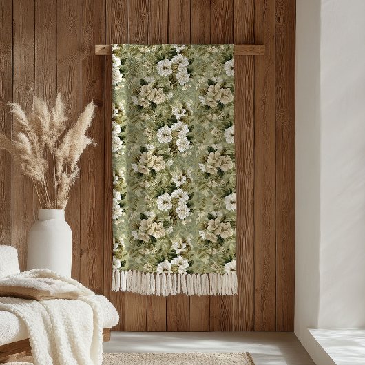 Elegant sage green and white flowers blanket フリースブランケット