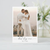  Elegant Sage Green Bow Monogram Photo Wedding サンキューカード (スタンド正面)