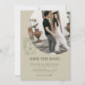 Elegant Sage Green Crest Monogram Save The Date  招待状 (正面)