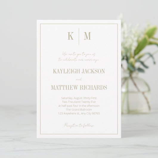 Elegant Sage Green Monogram Wedding  招待状 (スタンド正面)
