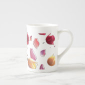 Elegant Scattered Floral Petal Mug | Modern Mug ボーンチャイナマグカップ (右)