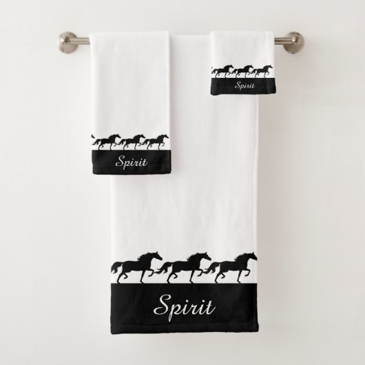 Elegant Script and Stylish Horses on White バスタオルセット (インサイチュ)