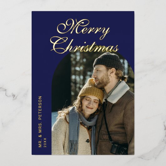 Elegant Script Arch Newlyweds Photo Blue Gold 箔シーズンカード (正面)