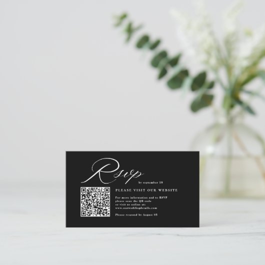Elegant Script Calligraphy & QR Code Wedding RSVP  エンクロージャーカード (スタンド正面)