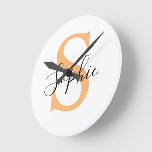 Elegant Script Custom Name Personalized Gift ラウンド壁時計 (傾斜)