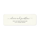 Elegant script ivory cream wedding return address ラベル (正面)