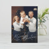 Elegant Script Merry Christmas Family Photo シーズンカード (スタンド正面)