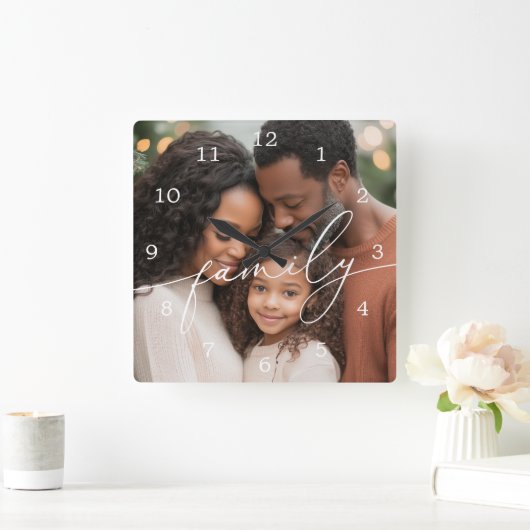 Elegant Script Overlay Family Photo スクエア壁時計 (ホーム)