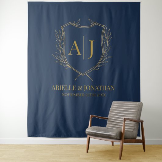 Elegant Shield monogram wedding blue gold backdrop タペストリー (インサイチュ)