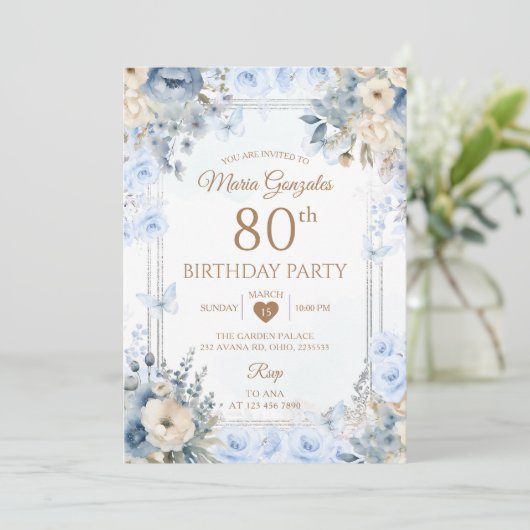 Elegant Silver & Dusty Blue Roses 80th Birthday 招待状 (スタンド正面)
