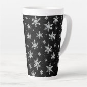 Elegant Silver Snowflake | Winter Holiday カフェラテマグ (右アングル)