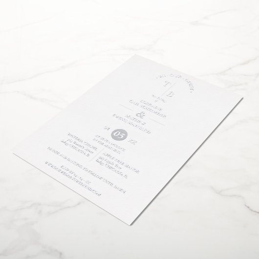 Elegant Simple Chic Initials Modern Photo Couple 箔招待状 (回転した状態)