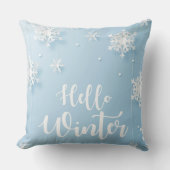 Elegant Snowflake Pillow in Soft Blue クッション (正面)