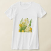Elegant Spring Floral Bouquet  Tシャツ (レイダウン)