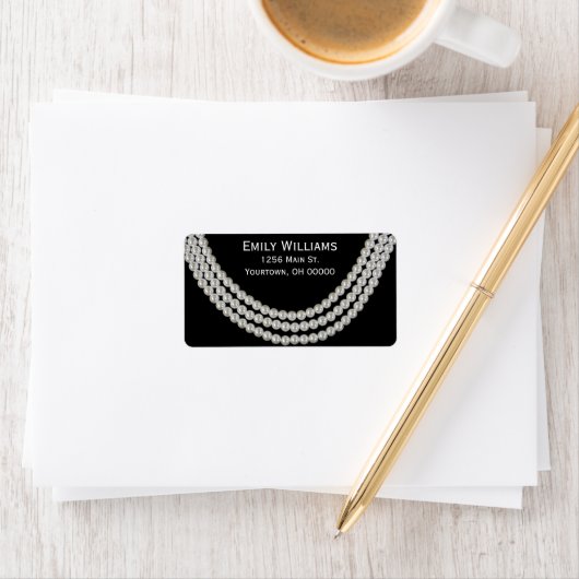 Elegant String of Pearls on Black ラベル (インサイチュ)