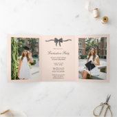 Elegant Stylish Black Bow Ribbon Photo Graduation 三つ折り招待状 (内部)