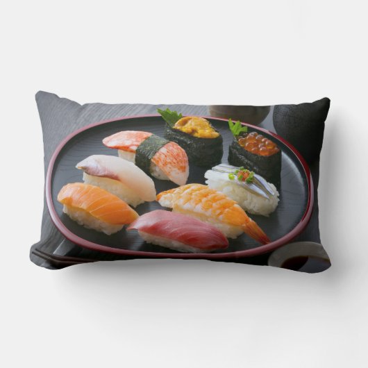 Elegant Sushi Plate Cushion – Taste of Tradition ランバークッション (正面)
