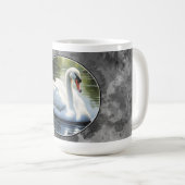 Elegant Swan is Swimming  in Water コーヒーマグカップ (正面右)