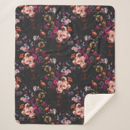 Elegant Vintage Dark Moody Burgundy Floral シェルパブランケット