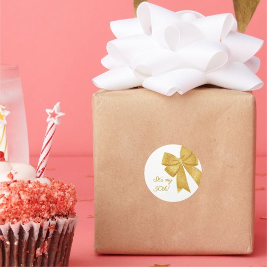 Elegant White and Gold Glitter Bow Birthday ラウンドシール (パーティー)