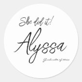 Elegant White & Black Graduation Party She Did It ラウンドシール (正面)