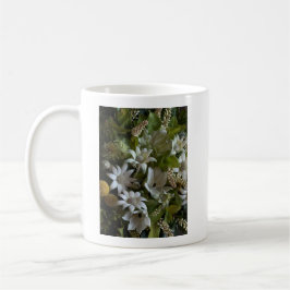 Elegant White Flannel Flower Minimalist Botanical  コーヒーマグカップ