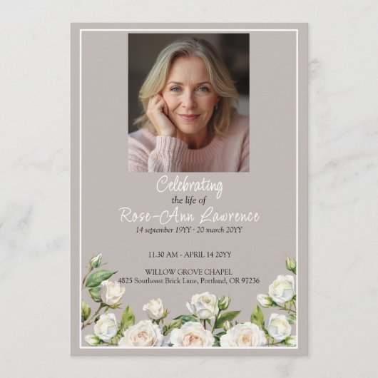 Elegant White Roses Taupe Funeral Folded プログラム (正面)