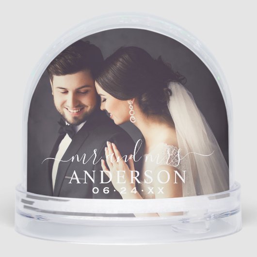 Elegant White Script Mr and Mrs Photo (裏面)