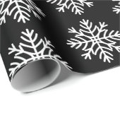 Elegant White Snowflakes on Black ラッピングペーパー (ロールコーナー)