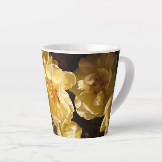 Elegant Yellow Tulips Floral カフェラテマグ (右アングル)