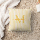 Elegant Yellow & White Stripes Monogram Name クッション (ブランケット)